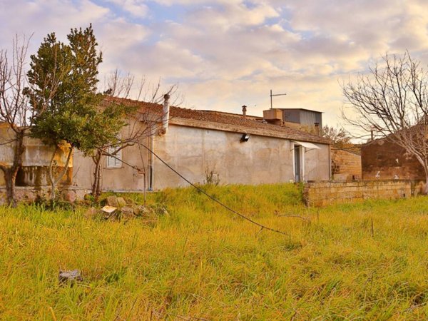 casa indipendente in vendita a Chiaramonte Gulfi