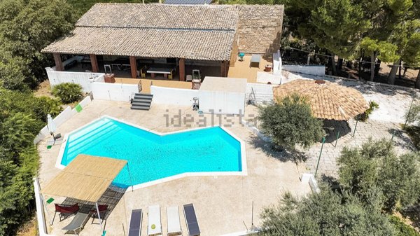 pentavano in vendita a Chiaramonte Gulfi