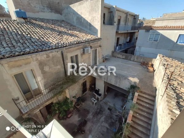 casa indipendente in vendita a Chiaramonte Gulfi