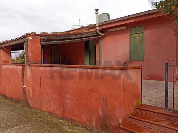casa indipendente in vendita a Chiaramonte Gulfi