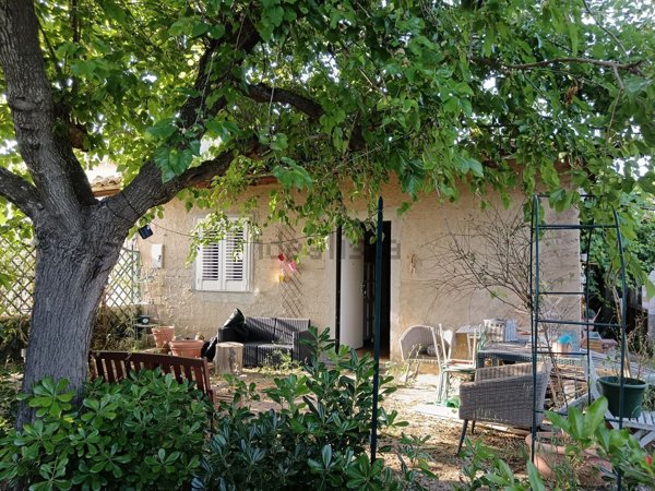 casa indipendente in vendita a Chiaramonte Gulfi