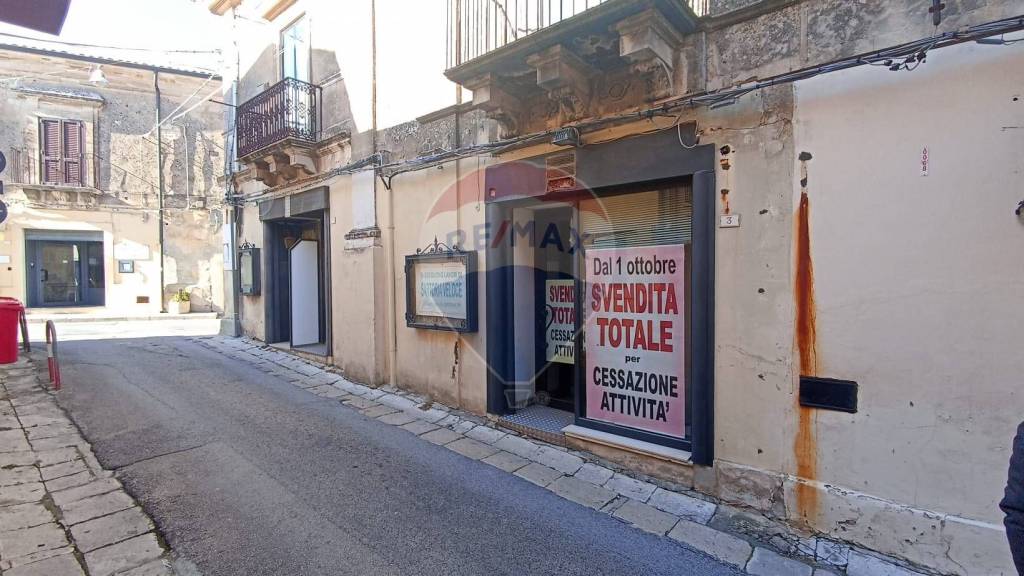 negozio in vendita a Chiaramonte Gulfi