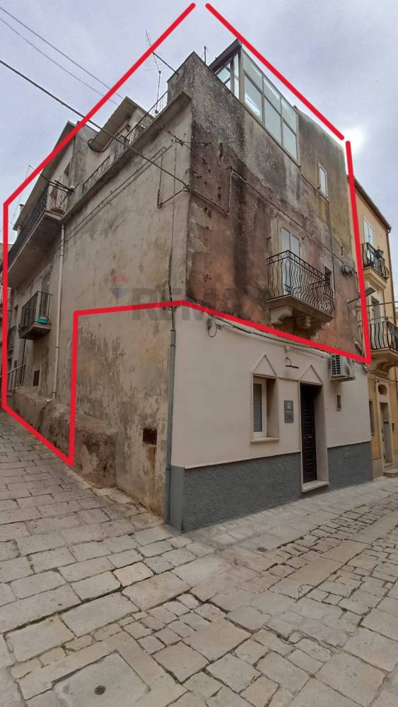 casa indipendente in vendita a Chiaramonte Gulfi