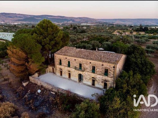 casale in vendita a Chiaramonte Gulfi
