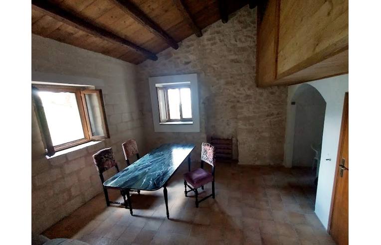 casa indipendente in vendita a Chiaramonte Gulfi