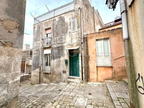 casa indipendente in vendita a Chiaramonte Gulfi