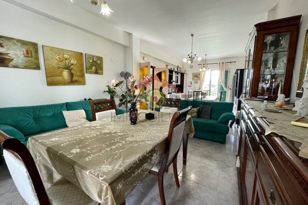 casa indipendente in vendita a Chiaramonte Gulfi in zona Roccazzo