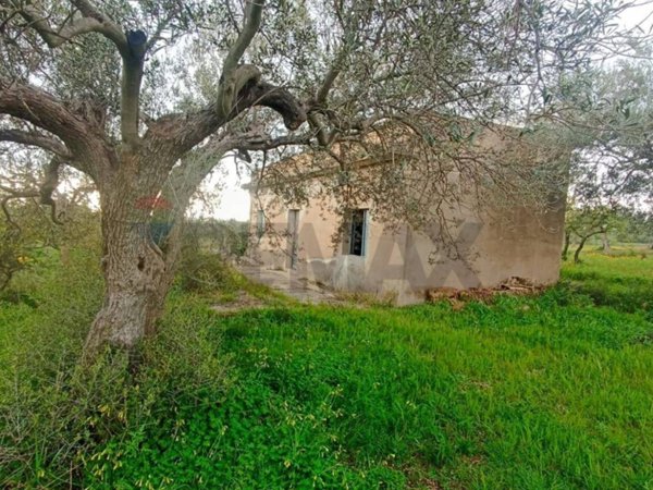 casa indipendente in vendita a Chiaramonte Gulfi in zona Piano dell'Acqua