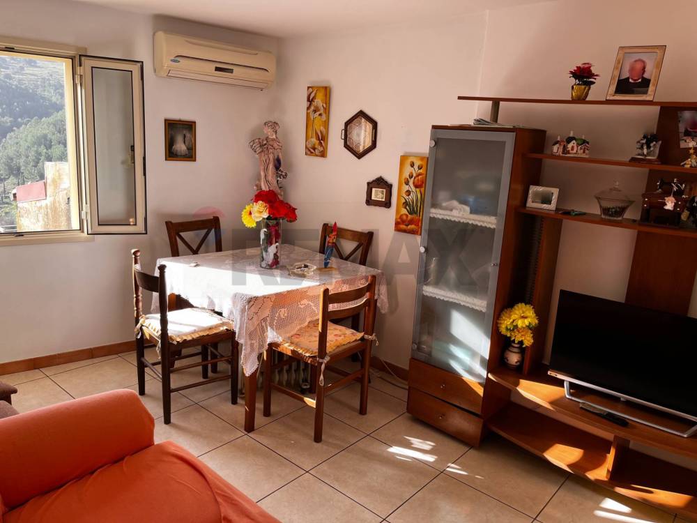 casa indipendente in vendita a Chiaramonte Gulfi