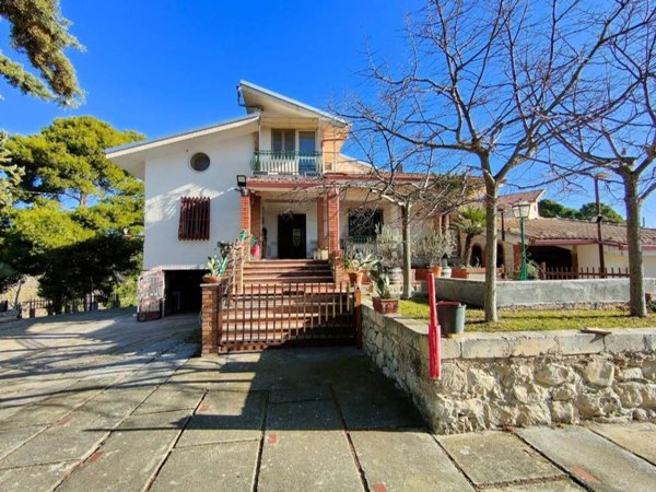 casa indipendente in vendita a Chiaramonte Gulfi in zona Piano dell'Acqua