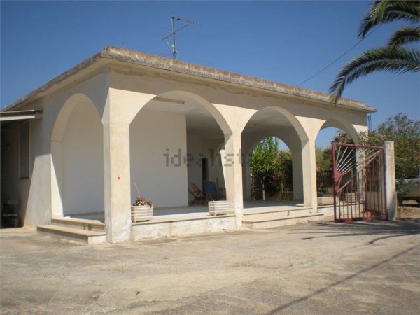 casa indipendente in vendita a Chiaramonte Gulfi in zona Piano dell'Acqua