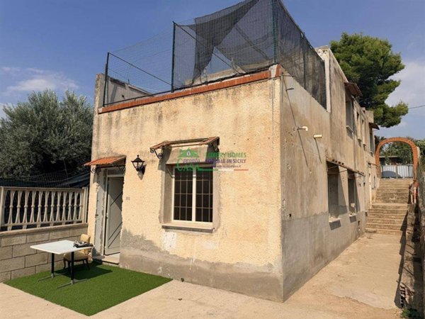 casa indipendente in vendita a Chiaramonte Gulfi in zona Piano dell'Acqua