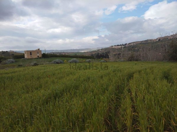 terreno in vendita a Chiaramonte Gulfi in zona Piano dell'Acqua