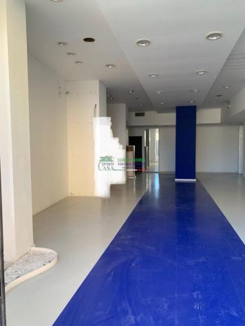 locale commerciale in vendita a Comiso