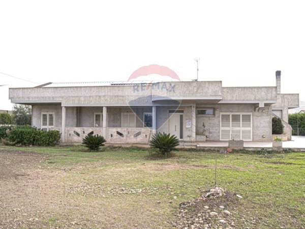 casa indipendente in vendita a Comiso