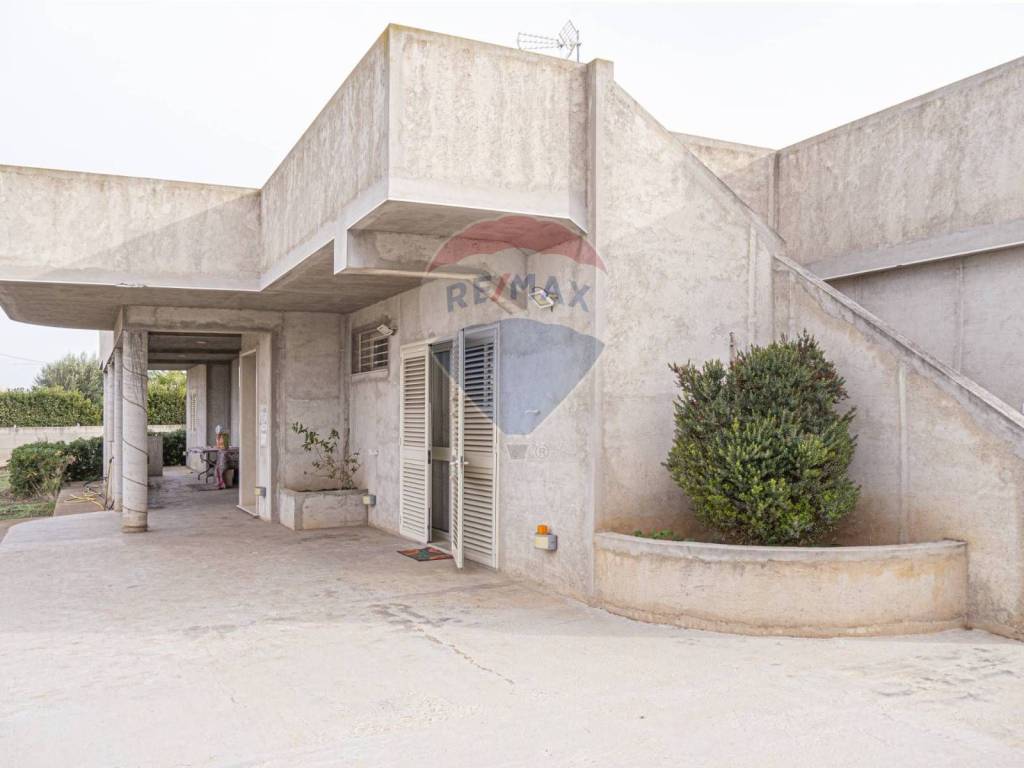 casa indipendente in vendita a Comiso