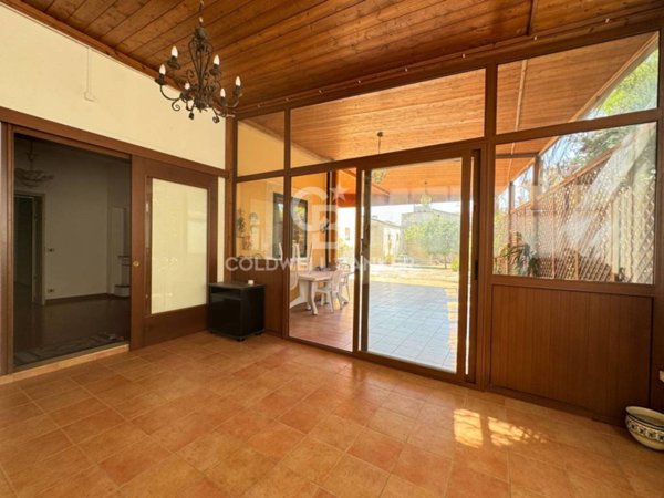 casa indipendente in vendita a Comiso