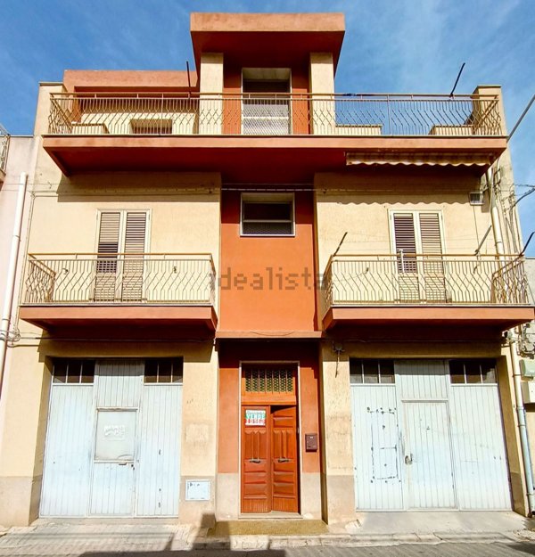 casa indipendente in vendita a Comiso