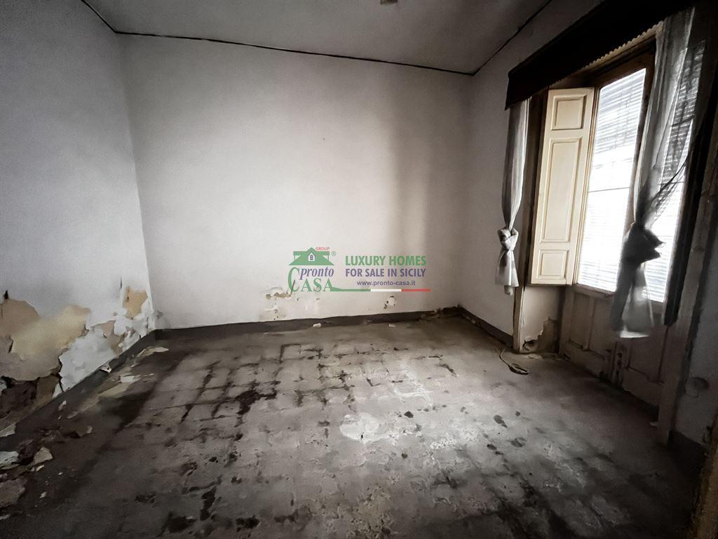casa indipendente in vendita a Comiso