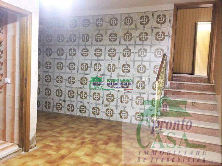 casa indipendente in vendita a Comiso