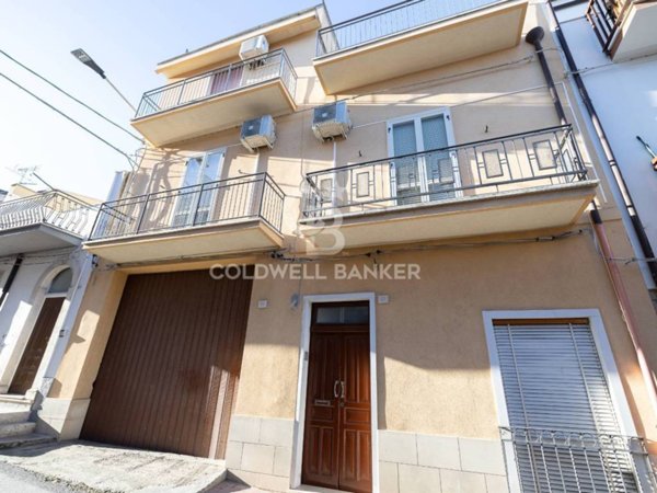 appartamento in vendita a Comiso in zona Centro Storico