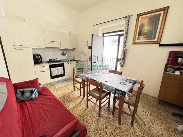 casa indipendente in vendita a Comiso