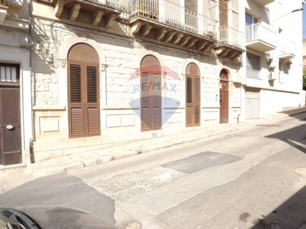 casa indipendente in vendita a Comiso