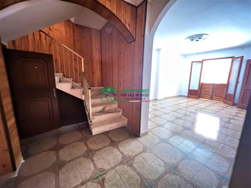casa indipendente in vendita a Comiso