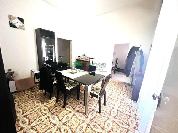 casa indipendente in vendita a Comiso