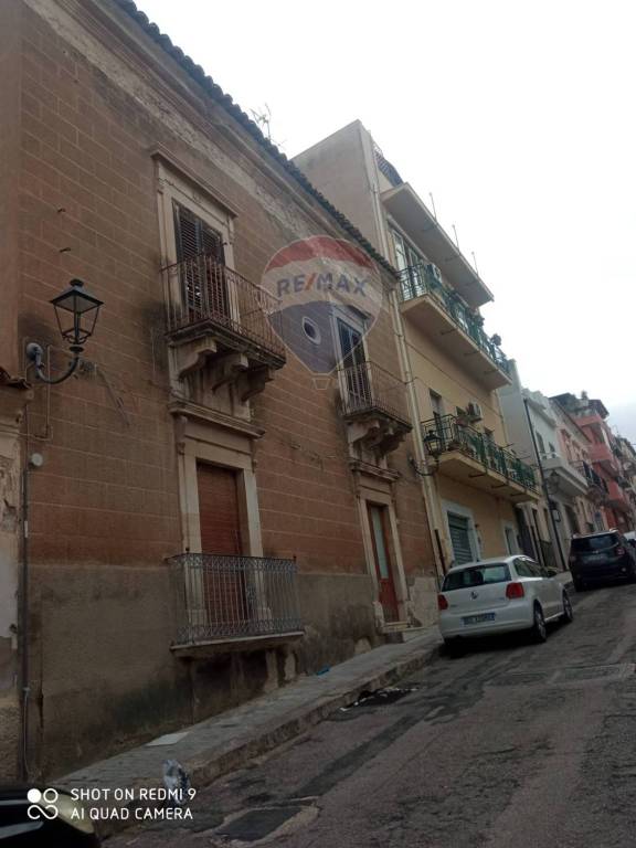 appartamento in vendita a Comiso in zona Centro Storico