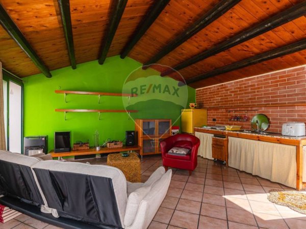 casa indipendente in vendita a Comiso