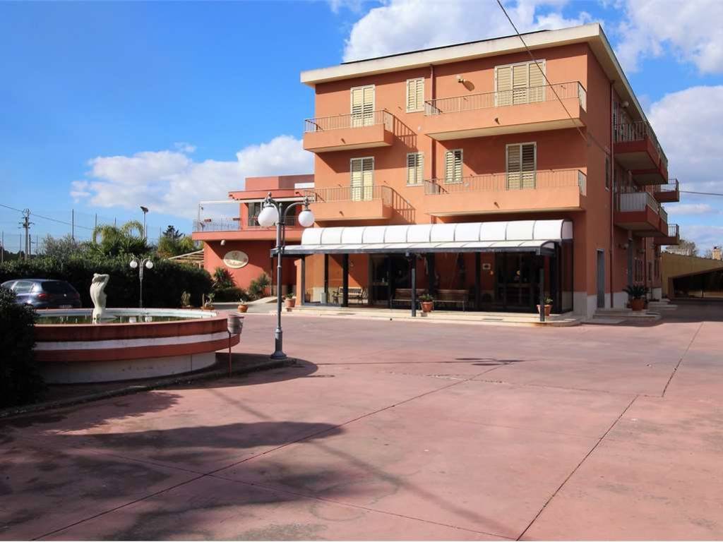 intera palazzina in vendita a Comiso