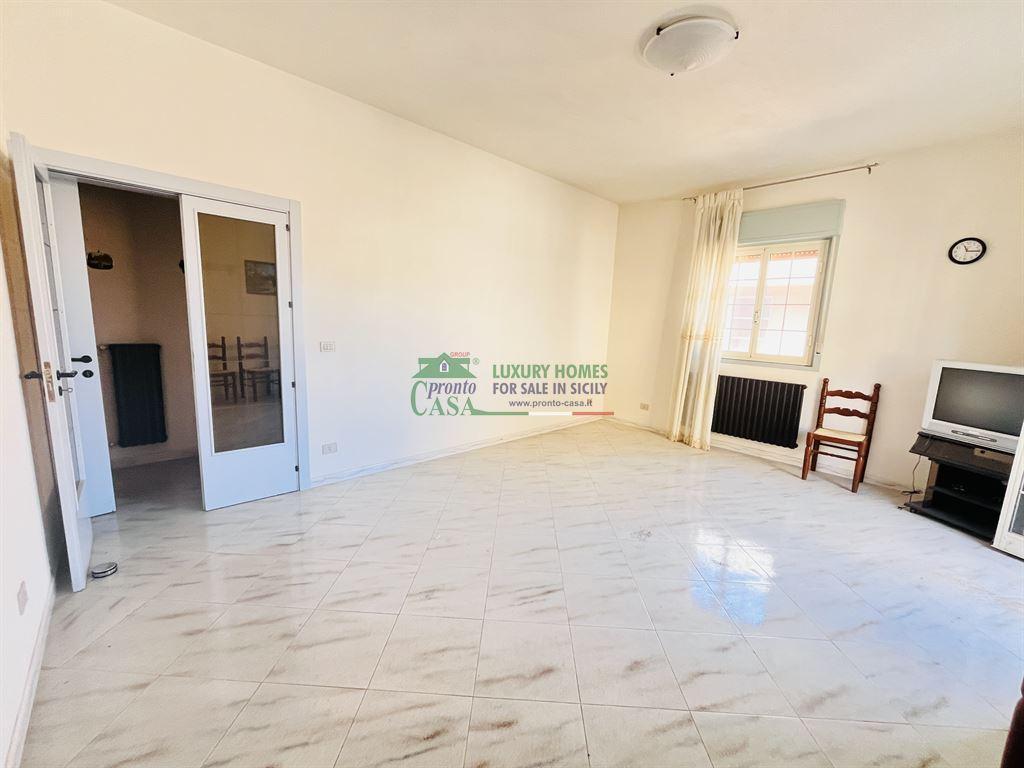 appartamento in vendita a Comiso