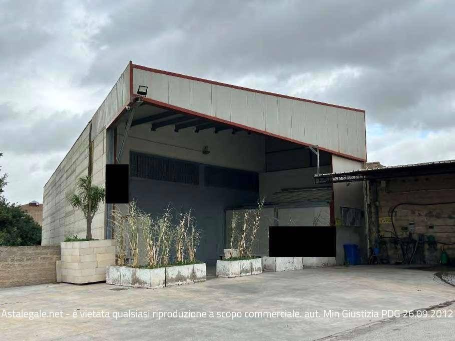 negozio in vendita a Comiso