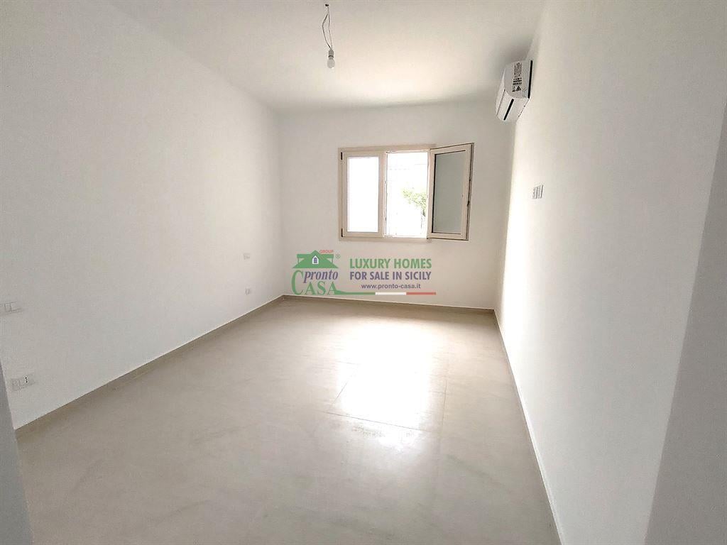 appartamento in vendita a Comiso in zona Pedalino