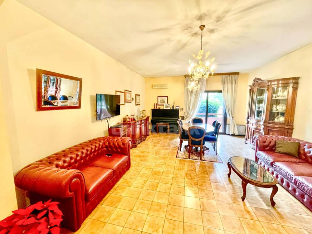 casa indipendente in vendita a Comiso