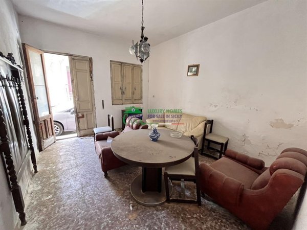casa indipendente in vendita a Comiso