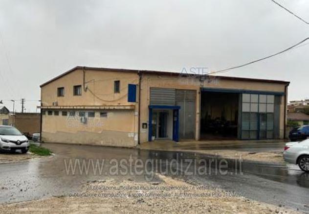 negozio in vendita a Comiso
