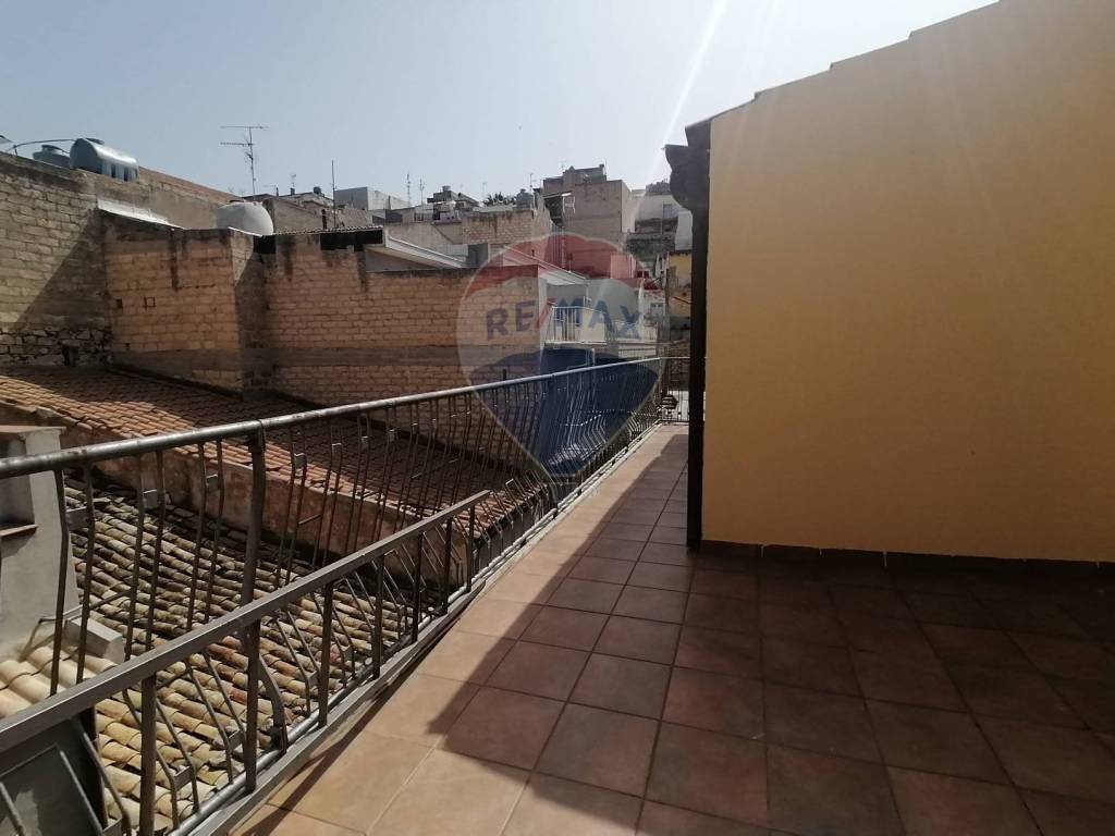 casa indipendente in vendita a Comiso in zona Centro Storico