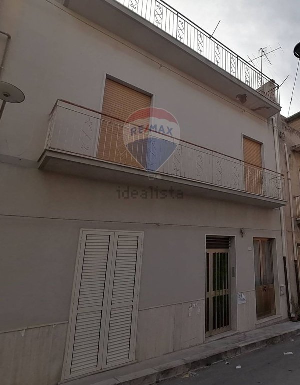 casa indipendente in vendita a Comiso