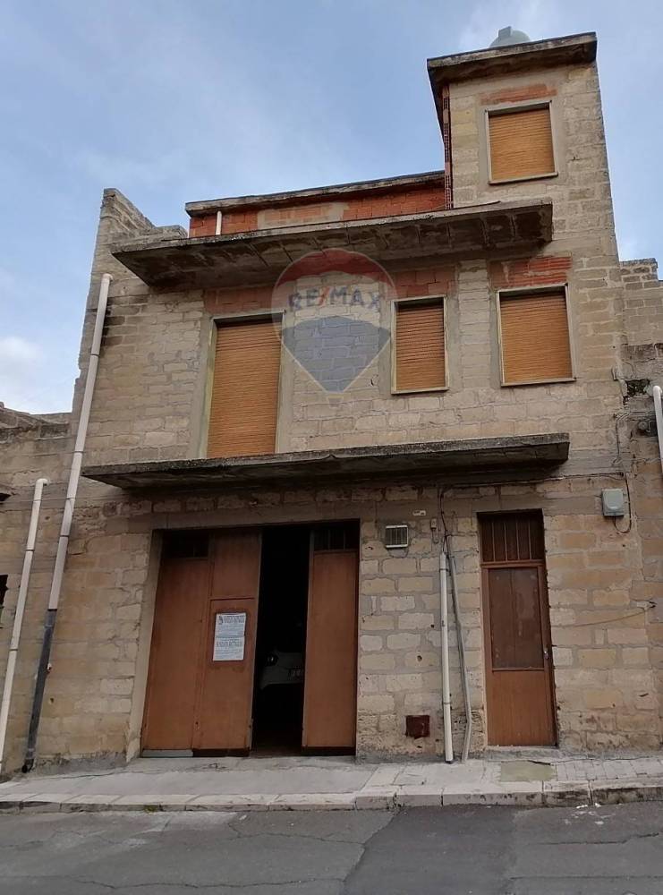 casa indipendente in vendita a Comiso