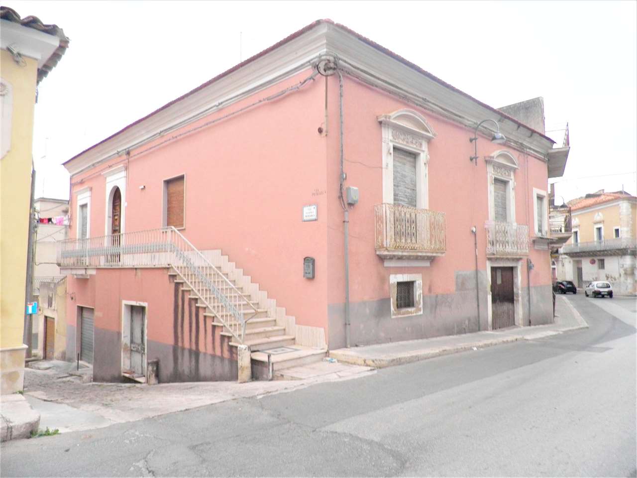 casa indipendente in vendita a Comiso in zona Centro Storico