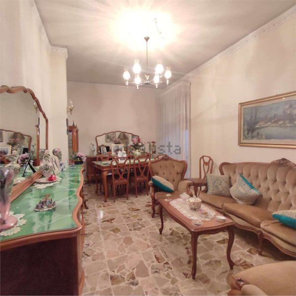 casa indipendente in vendita a Comiso