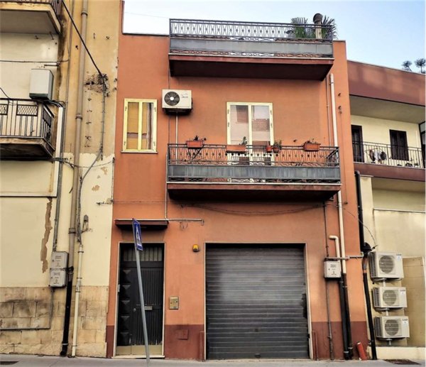 casa indipendente in vendita a Comiso