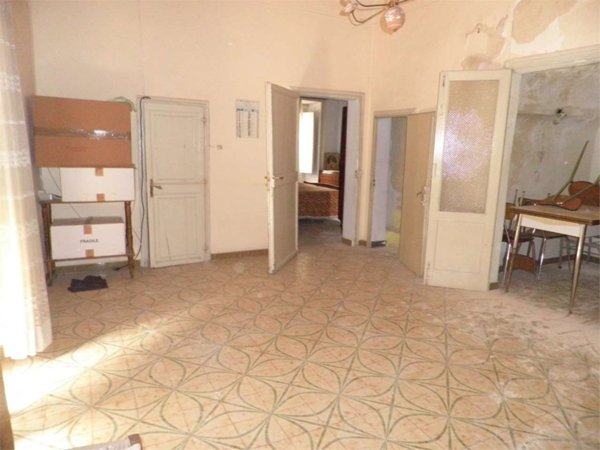 casa indipendente in vendita a Comiso in zona Centro Storico