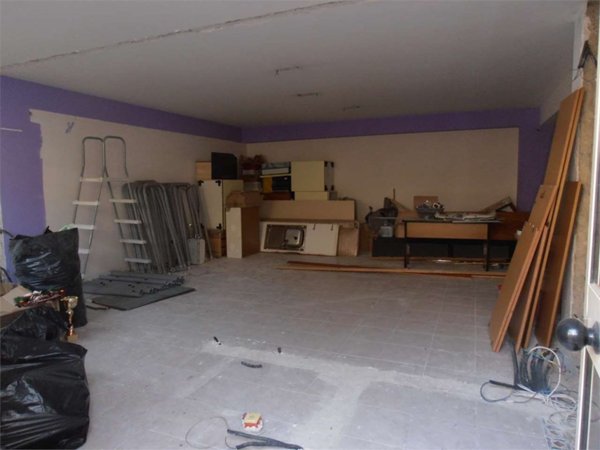 locale commerciale in vendita a Comiso