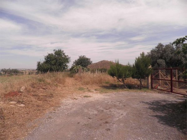 casa indipendente in vendita a Comiso