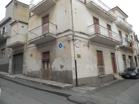 casa indipendente in vendita a Comiso