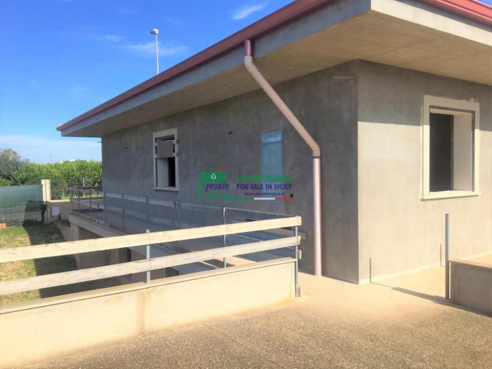 casa indipendente in vendita a Comiso in zona Pedalino