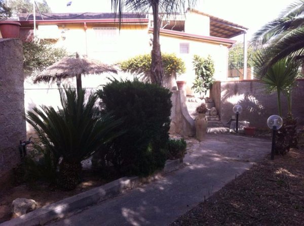 casa indipendente in vendita a Comiso